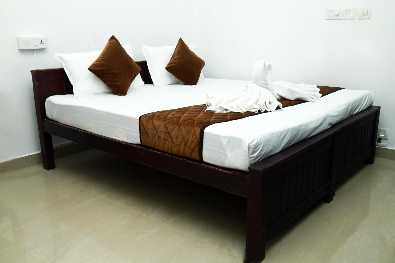 Awa Residency Hotel Kochi Exterior photo